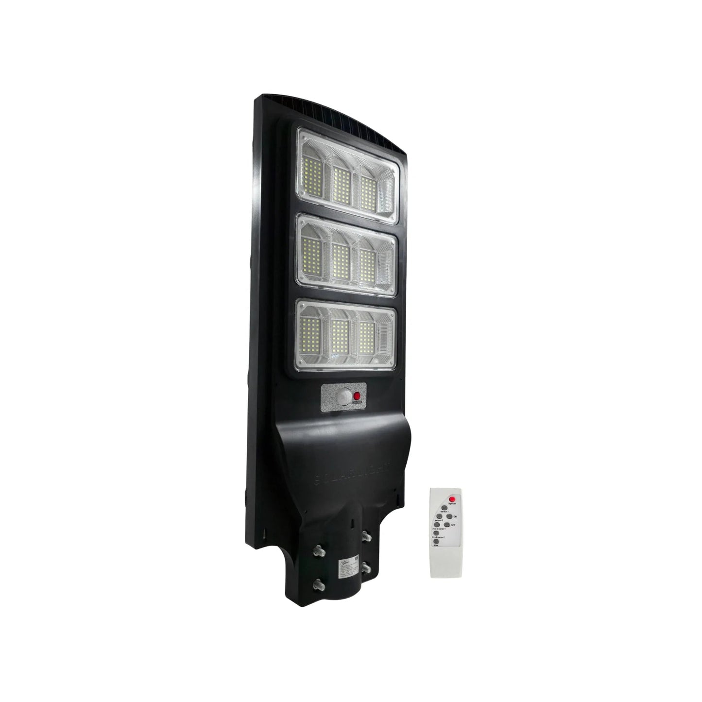 Lámpara solar LED urbana negra de tres paneles con control remoto, ideal para alumbrado exterior.