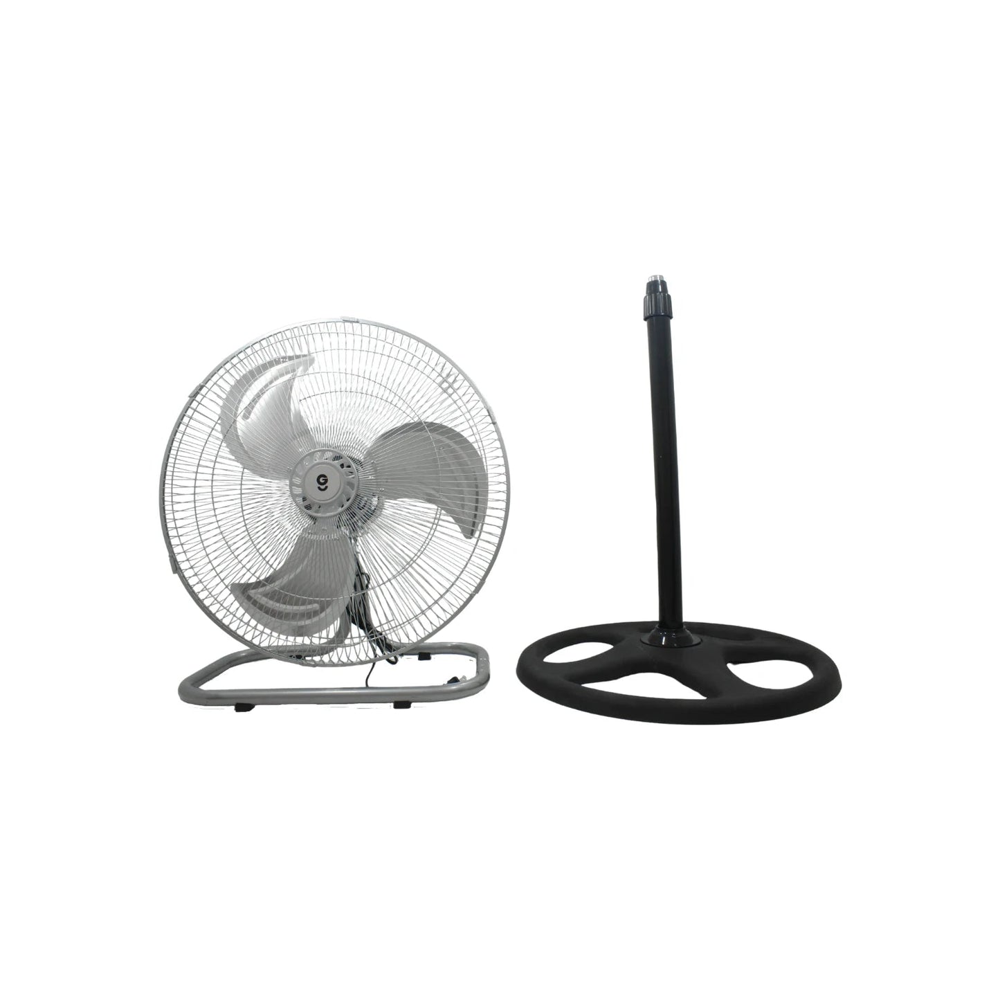 Ventilador Igoto 3 en 1 de piso y pedestal, metálico gris con aspas y rejilla, base de plástico negro.