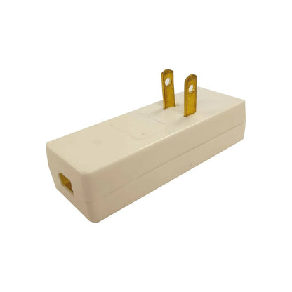 Adaptador de corriente beige con 2 patas planas, enchufe simple para salida eléctrica doméstica.