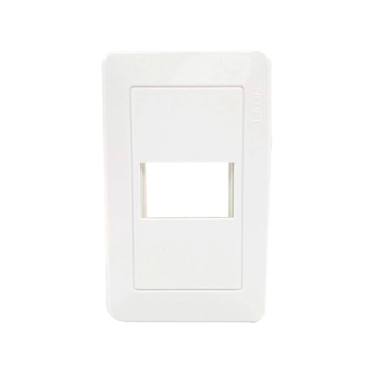 Placa sencilla blanca marca León, con 1 ventana para módulos de voz, datos o eléctricos