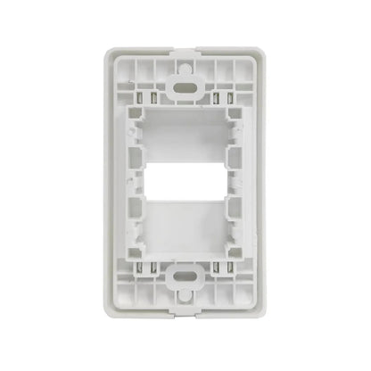 Placa blanca de pared con 1 ventana para accesorios eléctricos, vista trasera detallada