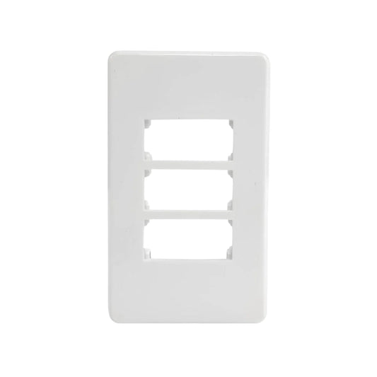 Placa blanca de 3 ventanas para empotrar módulos eléctricos, ideal para interruptores o enchufes.