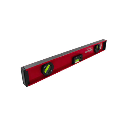 Nivel de burbuja Bellota rojo con 3 burbujas para nivelación precisa en trabajos de albañilería y construcción.
