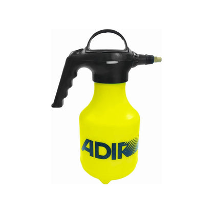 Bomba fumigadora Adir 2 litros amarilla con gatillo tipo pistola, uso en jardín.
