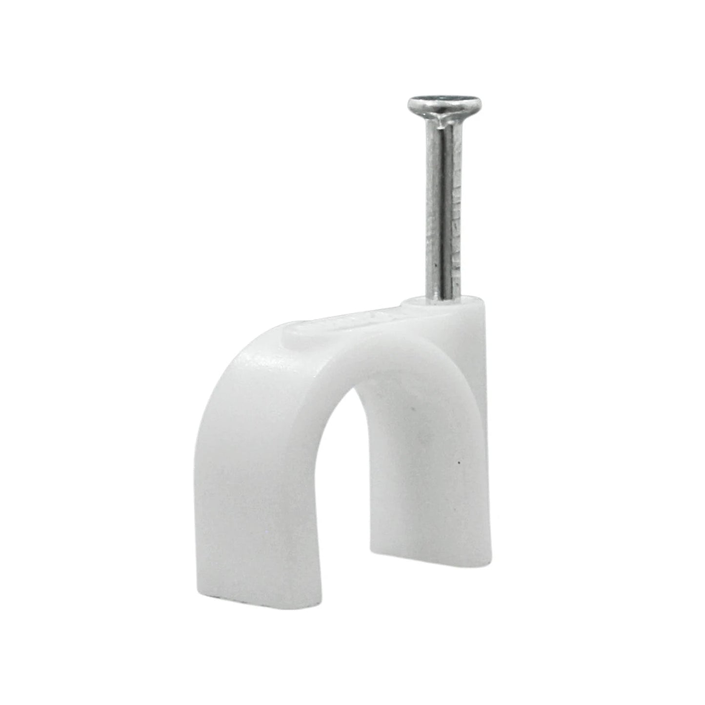Grapa curva blanca de plástico con clavo, ideal para fijar cables de 12mm en paredes
