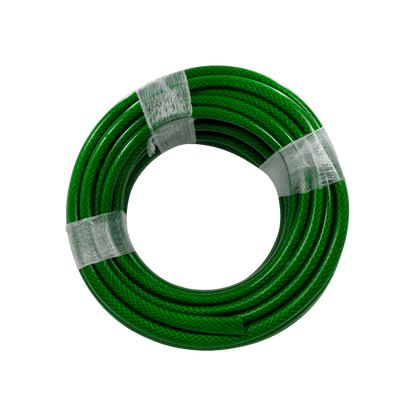 Manguera verde enrollada resistente para jardín o riego, con superficie texturizada