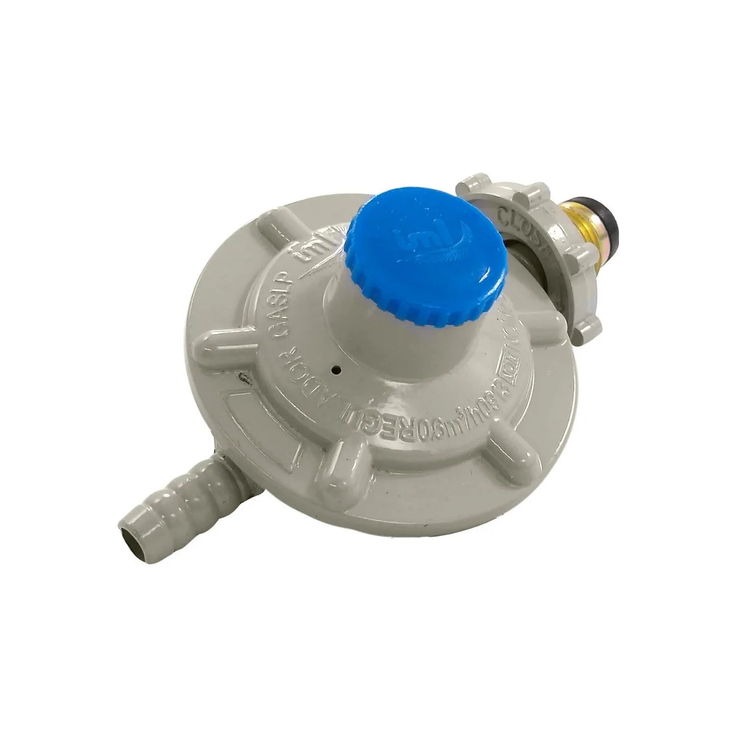 Regulador de gas LP baja presión con espiga para manguera y maneral de conexión.