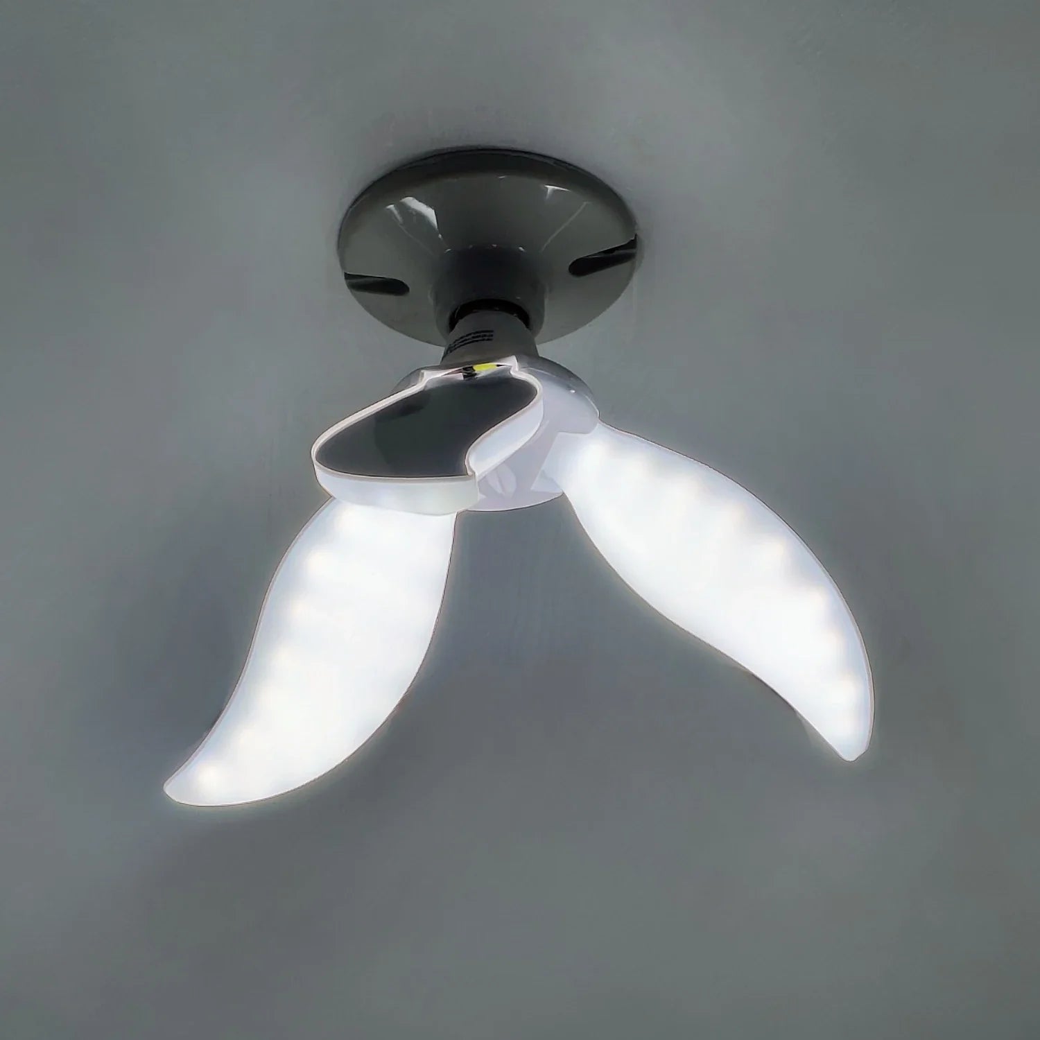 Lámpara LED 45W de techo con 3 paneles ajustables, luz blanca brillante para interiores