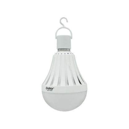 Foco LED recargable de emergencia tipo bulbo Orobar blanco con gancho, luz portátil para cortes de energía.