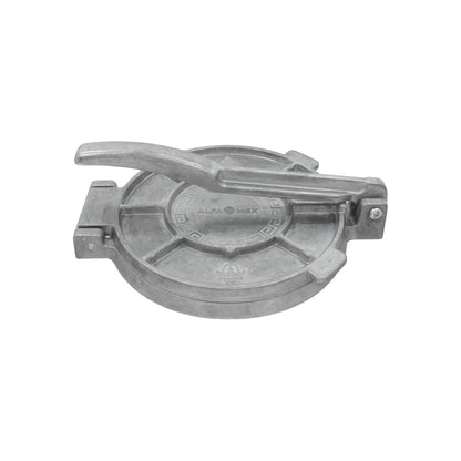 Prensa de tortillas manual de aluminio fundido Alfa Mex para preparar tortillas caseras.