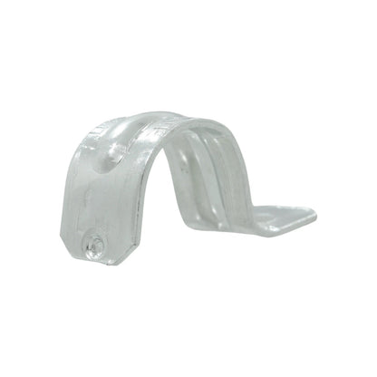 Abrazadera de uña galvanizada de 3/4 pulgada para fijación de tuberías, color plateado.