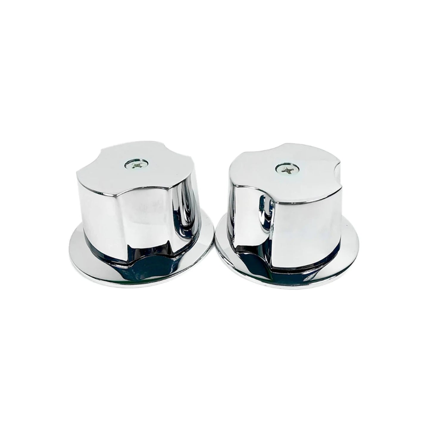 Dos manerales cromados para regadera o grifo de baño, perilla de control con tornillo de fijación superior.