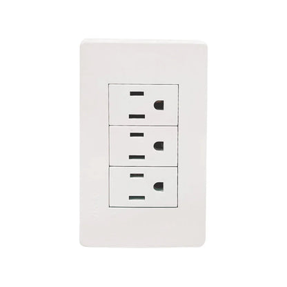 Placa Genlit blanca con 3 tomacorrientes eléctricos polarizados, ideal para instalaciones residenciales.