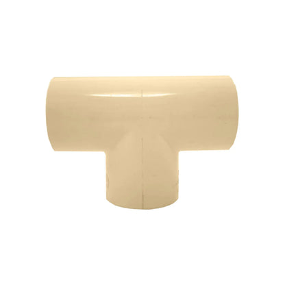 Tee CPVC 1 pulgada (25 mm) color beige para unir tres tuberías en sistemas de fontanería.