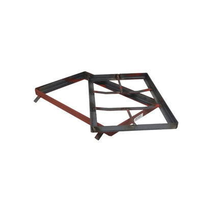 Marco metálico rectangular con refuerzos internos de acero para soporte de construcción o albañilería acabado en color rojo