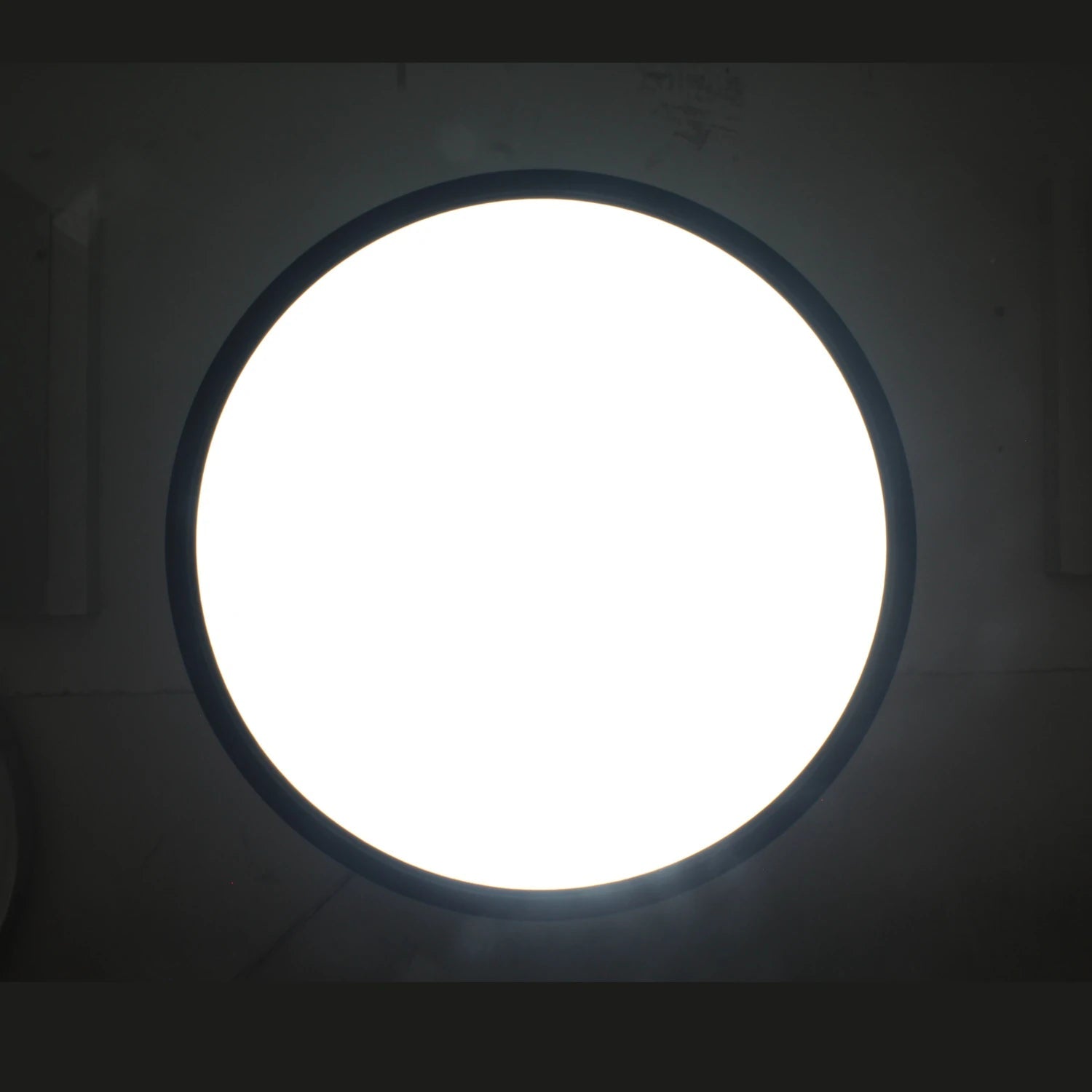 Lámpara panel LED redonda blanca 24W, luz brillante para sobreponer en techos o paredes
