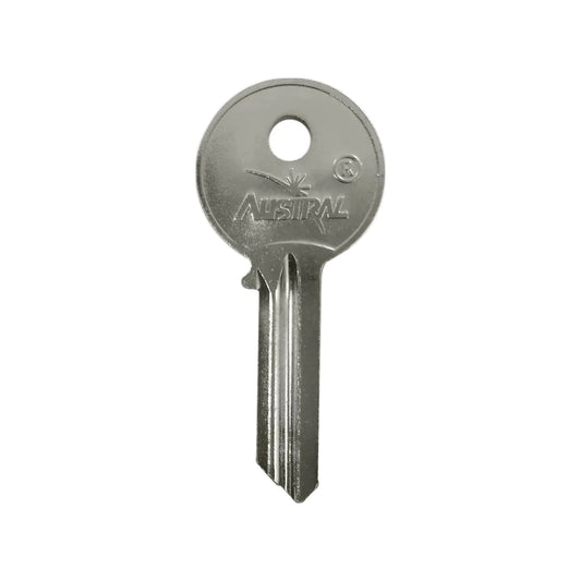 Llave de seguridad niquelada marca AUSTRAL, metálica y resistente para cerraduras comunes.