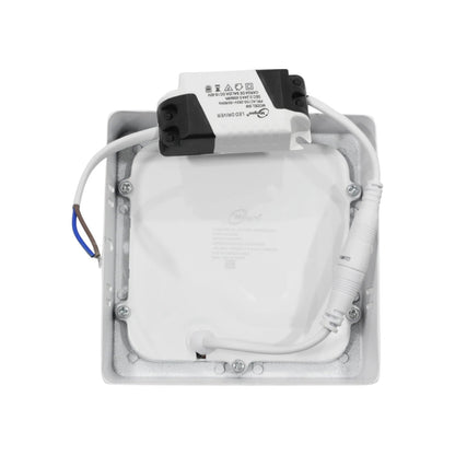 Lámpara panel LED Maigoo 6W cuadrada de sobreponer blanca, detalle posterior del driver y cables.
