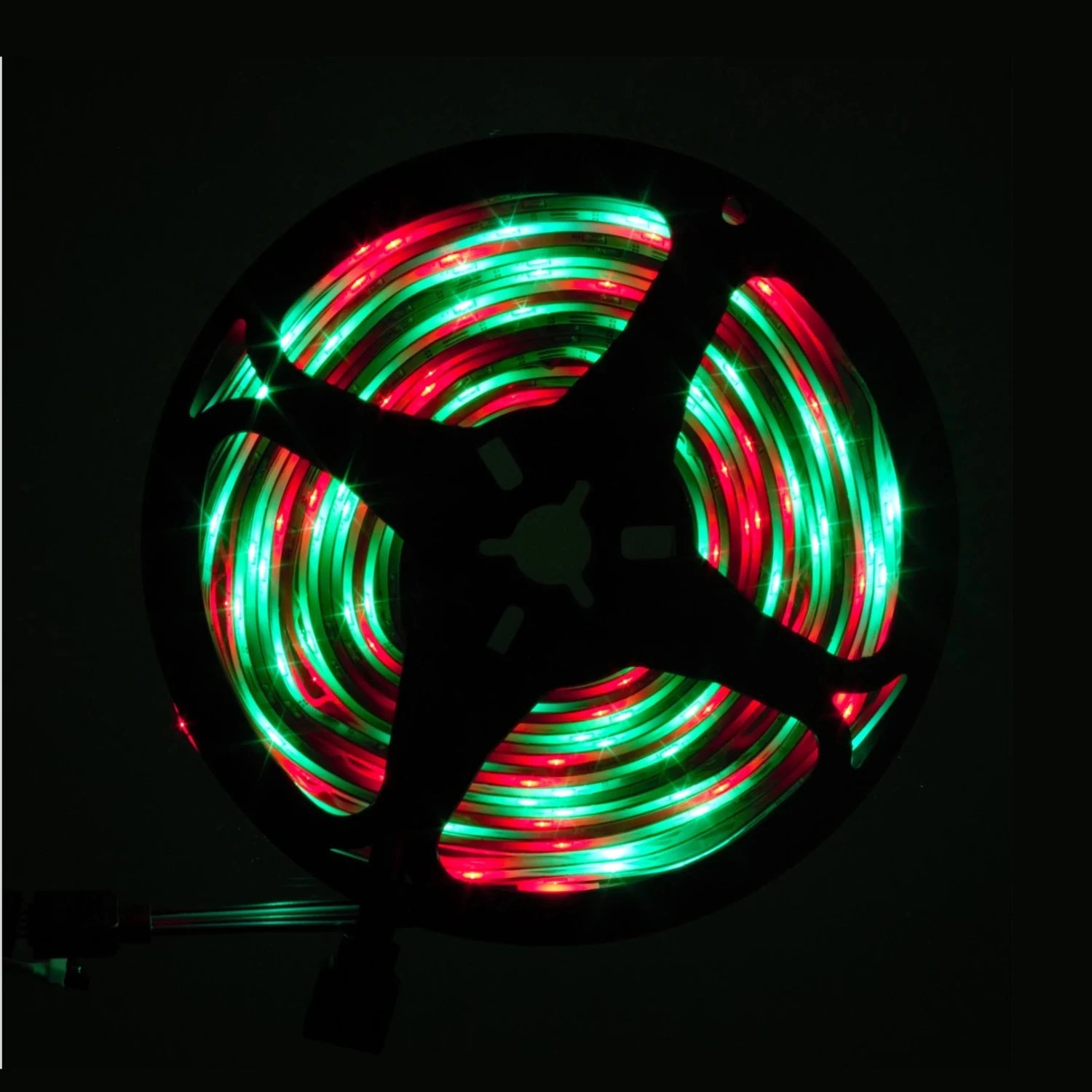 Tira LED multicolor RGB en rollo con luces rojas y verdes brillantes para decoración