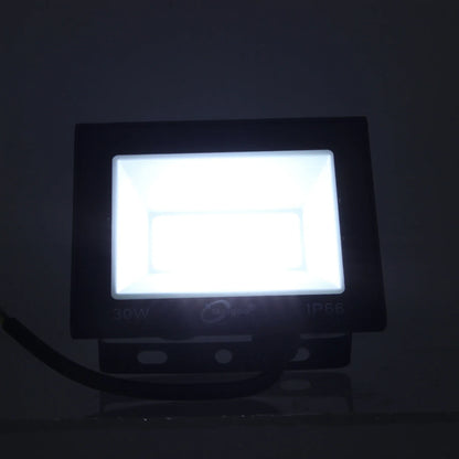 Reflector 30 W xpg led multi voltaje Maigoo MG05603