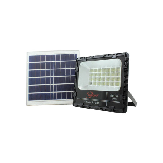 Reflector solar negro Maigoo 600W IP65 con panel fotovoltaico para iluminación exterior.
