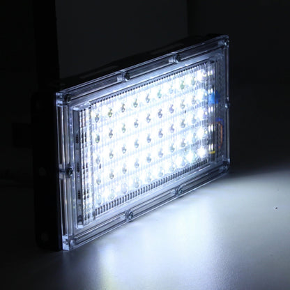 Lámpara urbana LED potente 50W, luz blanca brillante, con lupas individuales y carcasa transparente para exterior