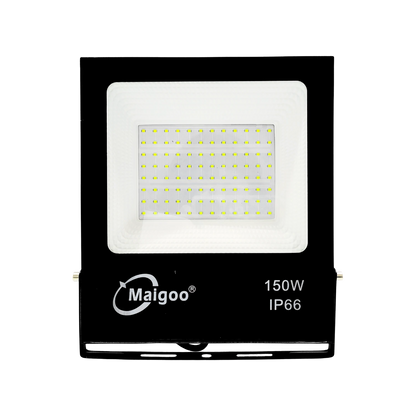 Reflector LED Maigoo negro 150W IP66. Iluminación exterior potente y resistente para seguridad y áreas grandes.