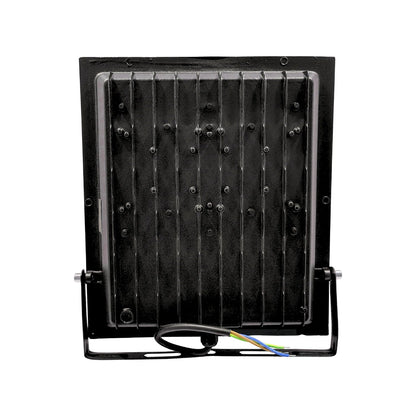 Reflector LED negro, vista trasera, con aletas disipadoras de calor y cableado expuesto para uso exterior rudo.