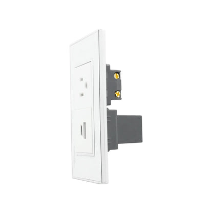 Placa blanca Super Átomo con enchufe de pared y cargador USB-A integrado.