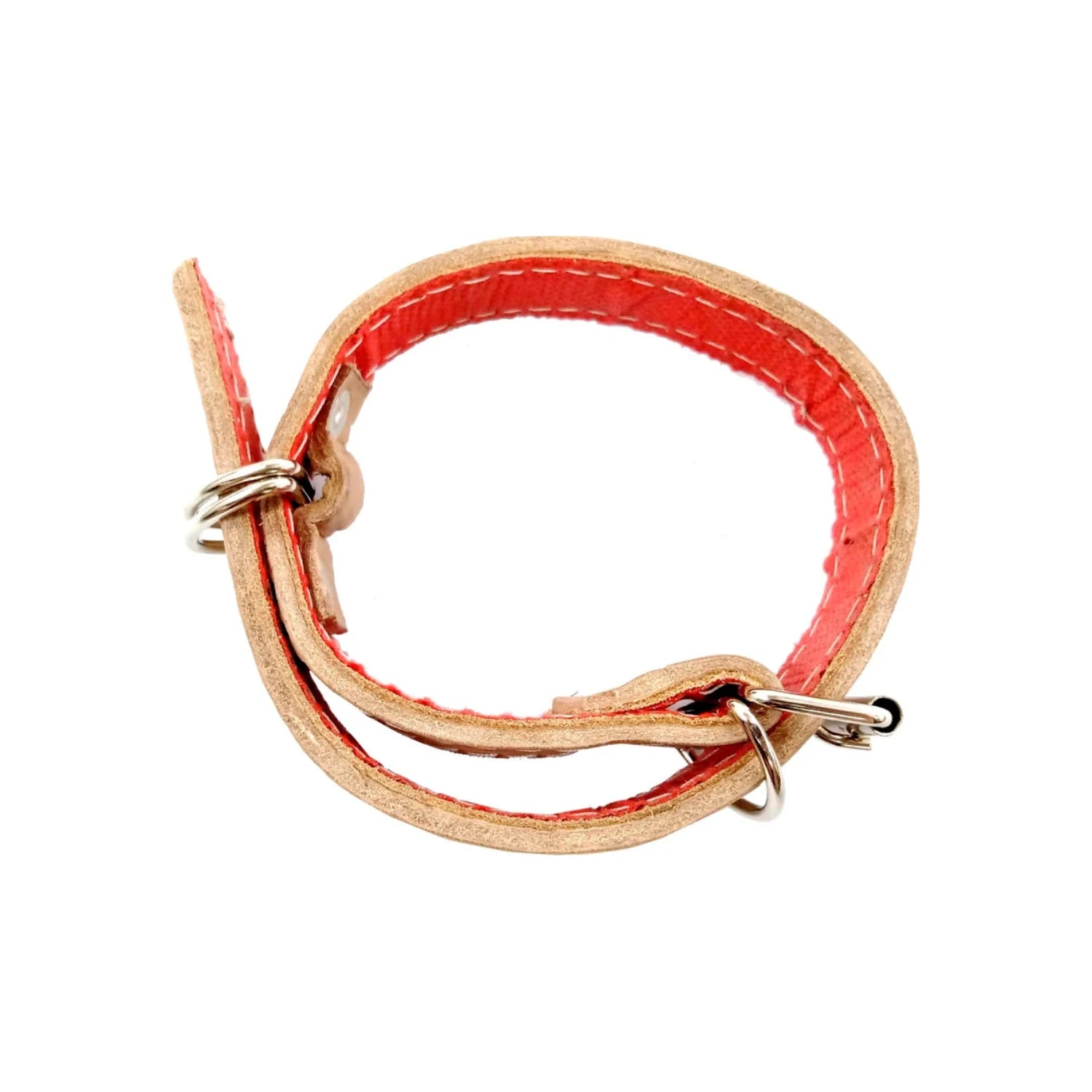 Collar de cuero mediano beige con forro rojo, costuras y herrajes metálicos