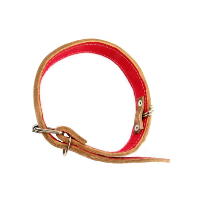 Collar de seguridad extra grande, cuero marrón claro con forro rojo, costuras blancas y argollas metálicas resistentes.
