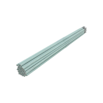 Electrodos de soldadura 6013 de 1/8, paquete de varillas para soldar metal. Color verde grisáceo.