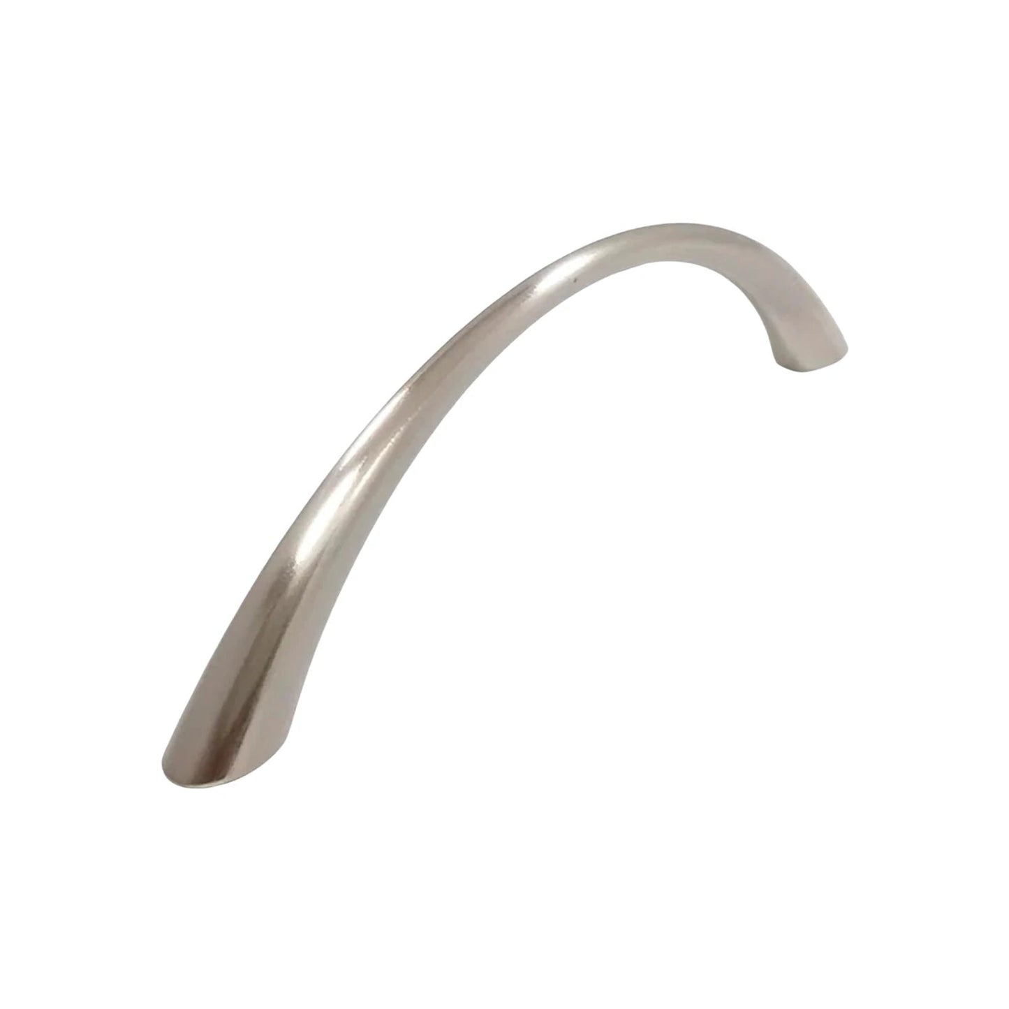 Jaladera de arco para mueble, acabado níquel satinado, distancia entre orificios 96mm
