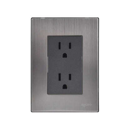 Placa de pared con dos contactos eléctricos dúplex Igoto, acabado acero inoxidable cepillado color plata.