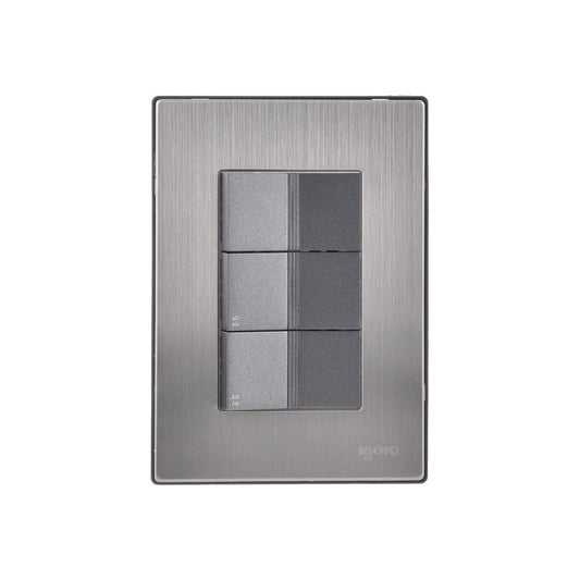 Placa de pared Igoto de acero inoxidable cepillado con 3 apagadores escalera, interruptores grises.