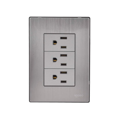 Placa pared Igoto de metal cepillado gris cromo con 3 tomacorrientes y 3 cargadores USB.