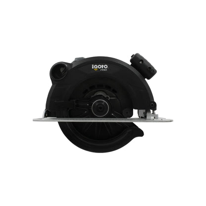 Sierra circular Igoto PRO negra con base de metal, ideal para cortes precisos en carpintería profesional