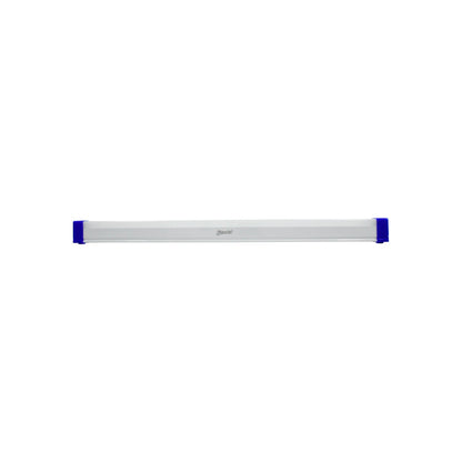 Lámpara tubo LED lineal blanca Mavrik, con extremos y tapas azules. Para iluminación general.