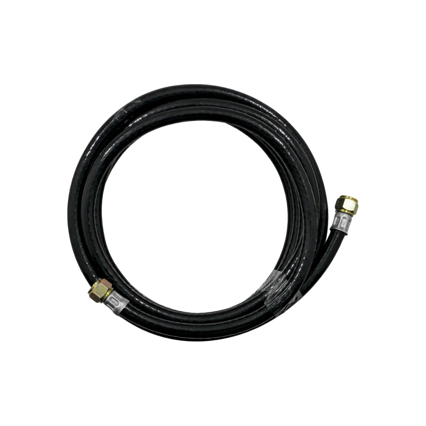 Manguera de compresora PVC negra 1/4" x 5m enrollada, con conectores metálicos en los extremos