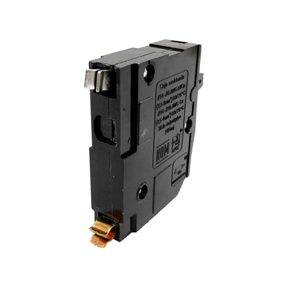 Interruptor automático (breaker) de caja moldeada negro para protección eléctrica, con terminales y marcado NOM