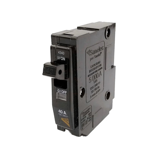 Breaker termomagnético Sanelec Santul 40 amperios 120/240V, interruptor eléctrico negro para protección de circuitos.
