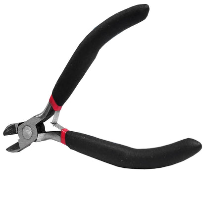 Pinza de corte diagonal con mangos antideslizantes negros y detalles rojos, herramienta de precisión